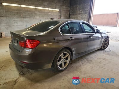 Trzecie zdjęcie samochodu z tyłu: 2015 BMW 328 I VIN:WBA3A5G53FNP34813 - miniatura