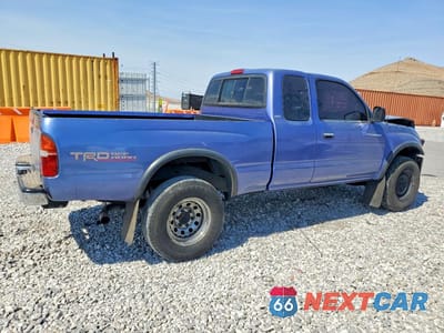 Trzecie zdjęcie samochodu z tyłu: 2000 TOYOTA TACOMA XTRACAB PRERUNNER VIN:5TESN92N7YZ709818 - miniatura