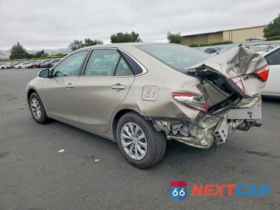 Drugie zdjęcie samochodu z przodu: 2015 TOYOTA CAMRY LE VIN:4T4BF1FK5FR503113 - miniatura