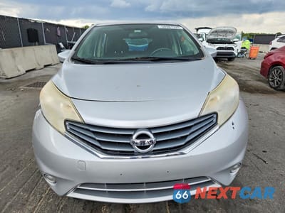 Piąte zdjęcie samochodu w środku: 2016 NISSAN VERSA NOTE SV VIN:3N1CE2CP2GL367887 - miniatura