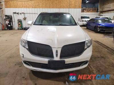 Piąte zdjęcie samochodu w środku: 2013 LINCOLN MKT VIN:2LMHJ5AT2DBL57058 - miniatura