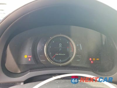 Zdjęcie 9 z 12 samochodu: 2016 LEXUS IS 200T VIN:JTHBA1D26G5010275 - miniatura