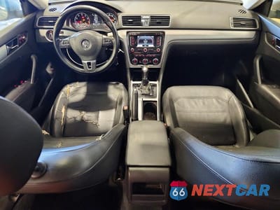 Zdjęcie 8 z 12 samochodu: 2012 VOLKSWAGEN PASSAT SE VIN:1VWBP7A33CC014125 - miniatura