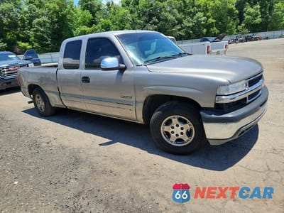 Czwarte zdjęcie samochodu z boku: 2001 CHEVROLET SILVERADO C1500 VIN:2GCEC19V211370261 - miniatura