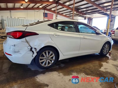 Trzecie zdjęcie samochodu z tyłu: 2016 HYUNDAI ELANTRA SE VIN:5NPDH4AEXGH788696 - miniatura