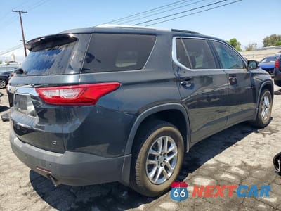 Trzecie zdjęcie samochodu z tyłu: 2018 CHEVROLET TRAVERSE LT VIN:1GNERGKW7JJ259481 - miniatura