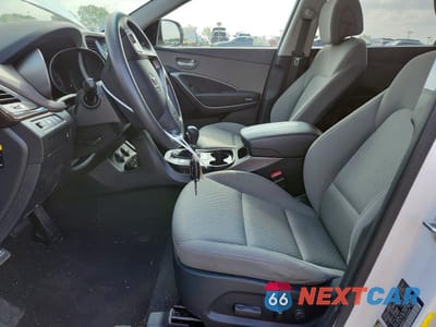 Zdjęcie 7 z 13 samochodu: 2017 HYUNDAI SANTA FE SE VIN:KM8SMDHF1HU206067 - miniatura