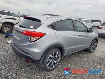 Trzecie zdjęcie samochodu z tyłu: 2020 HONDA HR-V SPORT VIN:3CZRU5H17LM704844 - miniatura
