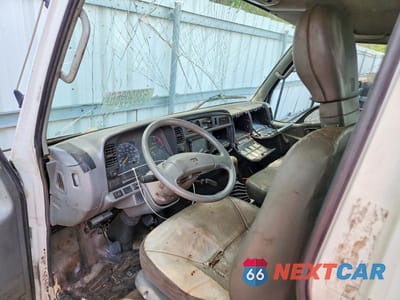 Zdjęcie 8 z 12 samochodu: 1998 MITSUBISHI FUSO FE VIN:JW6BBE1H7WL003232 - miniatura