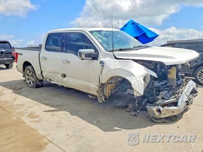 Czwarte zdjęcie samochodu z boku: 2023 FORD F150 SUPERCREW VIN:1FTFW1E80PFC77011 - miniatura
