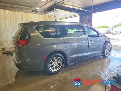 Trzecie zdjęcie samochodu z tyłu: 2022 CHRYSLER PACIFICA TOURING L VIN:2C4RC1BG0NR158592 - miniatura