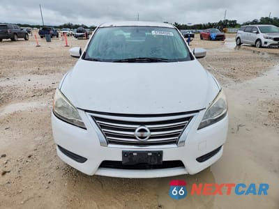 Piąte zdjęcie samochodu w środku: 2015 NISSAN SENTRA SV VIN:3N1AB7AP9FY217356 - miniatura