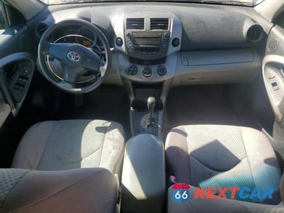 Zdjęcie 8 z 13 samochodu: 2006 TOYOTA RAV4 BASE VIN:JTMBD33VX66009400 - miniatura