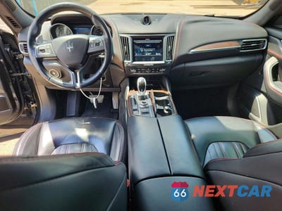 Zdjęcie 8 z 13 samochodu: 2017 MASERATI LEVANTE S LUXURY VIN:ZN661YUL1HX241268 - miniatura