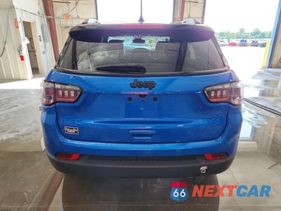 Zdjęcie 6 z 12 samochodu: 2022 JEEP COMPASS LATITUDE VIN:3C4NJCBB6NT225584 - miniatura