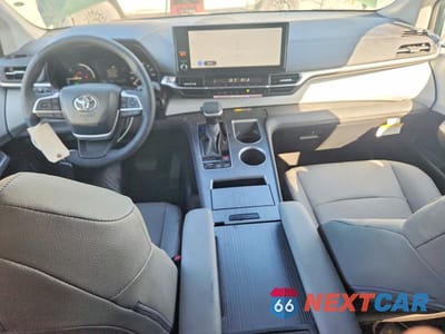 Zdjęcie 8 z 14 samochodu: 2026 TOYOTA SIENNA XLE 7-PASSENGER VIN:5TDYRKEC2TS300227 - miniatura