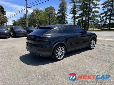 Czwarte zdjęcie samochodu z boku: 2020 PORSCHE CAYENNE COUPE VIN:WP1BA2AY2LDA46687 - miniatura