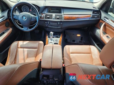 Zdjęcie 8 z 12 samochodu: 2012 BMW X5 XDRIVE35D VIN:5UXZW0C51C0B88143 - miniatura
