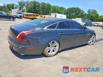 Trzecie zdjęcie samochodu z tyłu: 2011 JAGUAR XJ VIN:SAJWA1CB3BLV08217 - miniatura