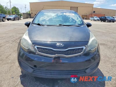 Piąte zdjęcie samochodu w środku: 2015 KIA RIO LX VIN:KNADM4A38F6421800 - miniatura