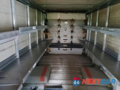 Zdjęcie 10 z 13 samochodu: 2013 ISUZU NPR HD - DELIVERY VAN VIN:JALB4T170D7W01673 - miniatura
