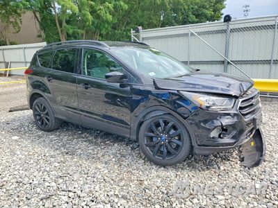 Czwarte zdjęcie samochodu z boku: 2019 FORD ESCAPE SE VIN:1FMCU9GD8KUB18772 - miniatura