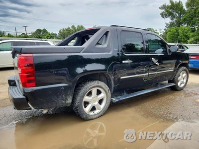 Trzecie zdjęcie samochodu z tyłu: 2011 CHEVROLET AVALANCHE LTZ VIN:3GNTKGE36BG285263 - miniatura