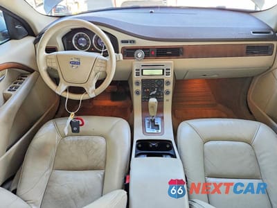 Zdjęcie 8 z 13 samochodu: 2010 VOLVO XC70 3.2 VIN:YV4960BZ4A1086682 - miniatura