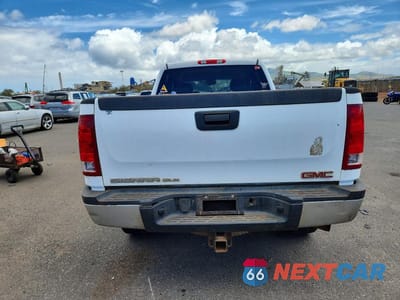 Zdjęcie 6 z 12 samochodu: 2009 GMC SIERRA K2500 SLE VIN:1GTHK53659F133051 - miniatura