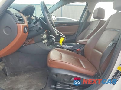 Zdjęcie 7 z 13 samochodu: 2014 BMW X1 SDRIVE28I VIN:WBAVM1C54EVW53302 - miniatura