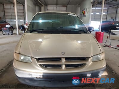 Piąte zdjęcie samochodu w środku: 2000 DODGE GRAND CARAVAN SE VIN:1B4GP44R5YB637277 - miniatura