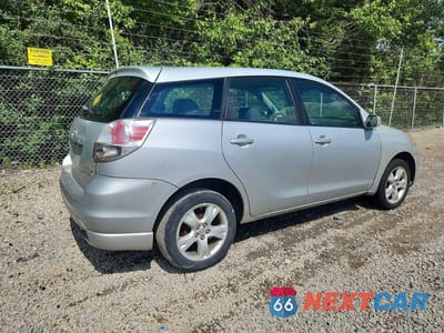 Trzecie zdjęcie samochodu z tyłu: 2005 TOYOTA MATRIX XR VIN:2T1LR32E75C507052 - miniatura