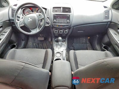 Zdjęcie 8 z 13 samochodu: 2015 MITSUBISHI RVR GT VIN:4A4AJ4AW4FE608104 - miniatura