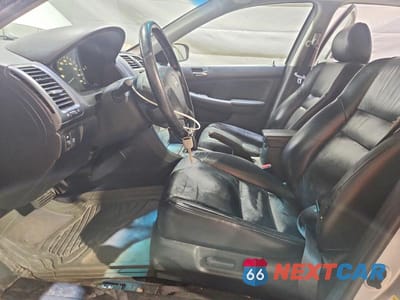 Zdjęcie 7 z 12 samochodu: 2006 HONDA ACCORD EX VIN:1HGCM66876A030425 - miniatura