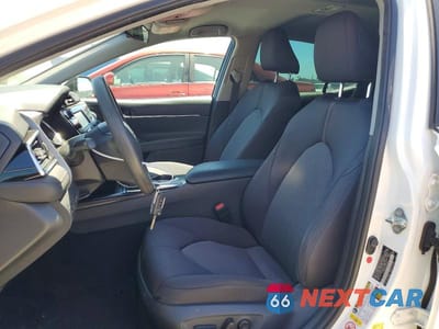 Zdjęcie 7 z 12 samochodu: 2018 TOYOTA CAMRY LE VIN:4T1B11HKXJU501498 - miniatura