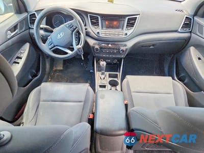 Zdjęcie 8 z 13 samochodu: 2018 HYUNDAI TUCSON SE VIN:KM8J2CA42JU803982 - miniatura