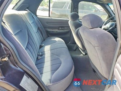 Zdjęcie 10 z 12 samochodu: 1999 FORD CROWN VICTORIA VIN:2FAFP73W0XX121210 - miniatura