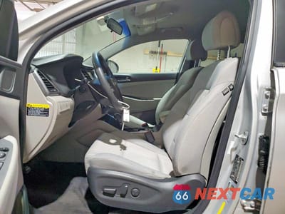 Zdjęcie 7 z 13 samochodu: 2018 HYUNDAI TUCSON SEL VIN:KM8J3CA46JU608111 - miniatura