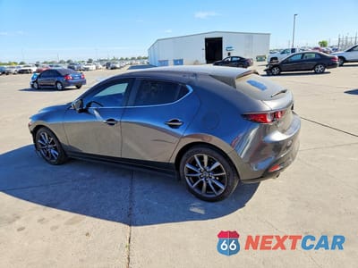 Drugie zdjęcie samochodu z przodu: 2021 MAZDA 3 SELECT VIN:JM1BPAKL7M1306811 - miniatura
