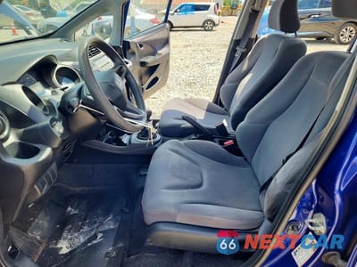 Zdjęcie 7 z 12 samochodu: 2010 HONDA FIT VIN:JHMGE8G2XAS000095 - miniatura