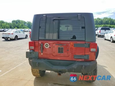 Zdjęcie 6 z 13 samochodu: 2008 JEEP WRANGLER UNLIMITED SAHARA VIN:1J4GA59138L644603 - miniatura