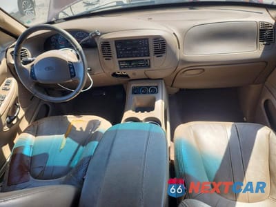 Zdjęcie 8 z 13 samochodu: 2000 FORD EXPEDITION EDDIE BAUER VIN:1FMRU17L3YLB58615 - miniatura