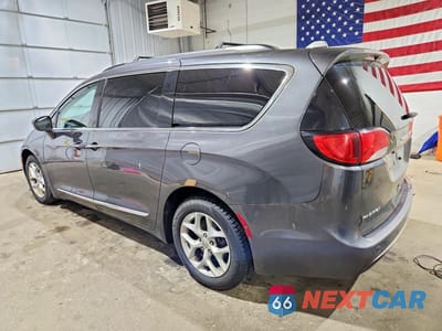 Drugie zdjęcie samochodu z przodu: 2017 CHRYSLER PACIFICA TOURING L VIN:2C4RC1BG3HR636086 - miniatura