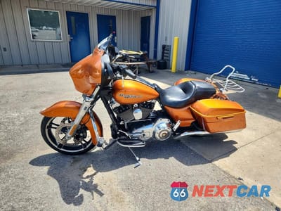 Trzecie zdjęcie samochodu z tyłu: 2014 HARLEY-DAVIDSON FLHX STREET GLIDE VIN:1HD1KBM1XEB610267 - miniatura