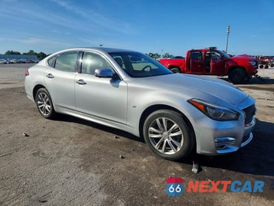 Czwarte zdjęcie samochodu z boku: 2015 INFINITI Q70 3.7 VIN:JN1BY1AR3FM561253 - miniatura
