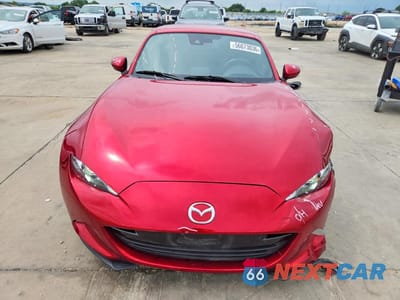 Piąte zdjęcie samochodu w środku: 2022 MAZDA MX-5 MIATA GRAND TOURING VIN:JM1NDAM71N0500781 - miniatura
