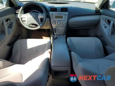 Zdjęcie 8 z 13 samochodu: 2010 TOYOTA CAMRY BASE VIN:4T4BF3EK0AR082195 - miniatura