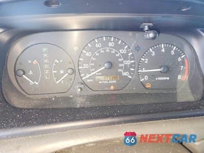 Zdjęcie 9 z 12 samochodu: 2000 TOYOTA CAMRY LE VIN:4T1BG22K5YU012465 - miniatura