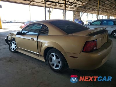 Drugie zdjęcie samochodu z przodu: 2000 FORD MUSTANG VIN:1FAFP4046YF208821 - miniatura