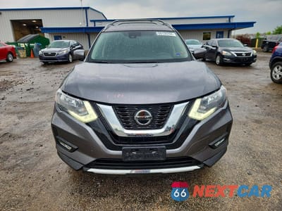 Piąte zdjęcie samochodu w środku: 2020 NISSAN ROGUE SV VIN:JN8AT2MV0LW119007 - miniatura